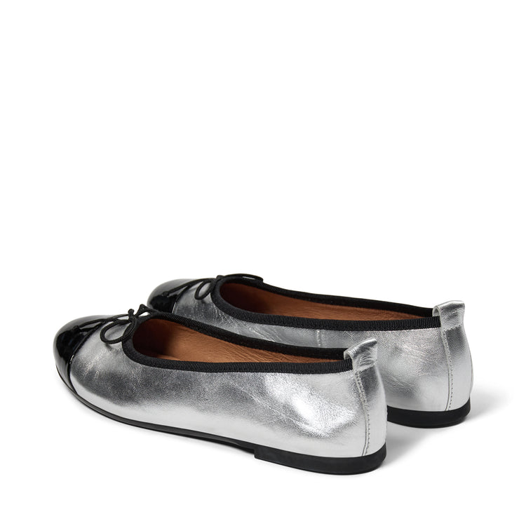 Pavement Lucy ballerinas Silver/Black patent 724