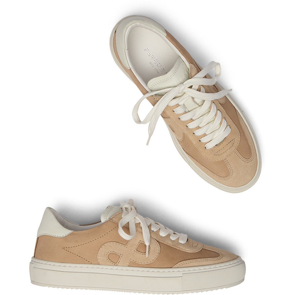 Pavement PAKohia Sneakers Sand 095