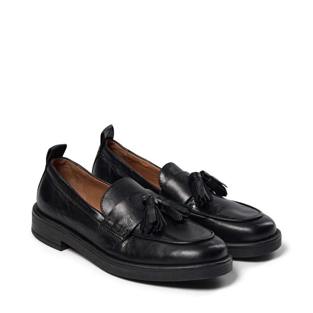 Pavement Shelly Tassel Loafers Black 020